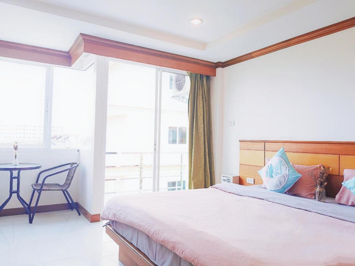 Lanting Hotel Patong Luaran gambar