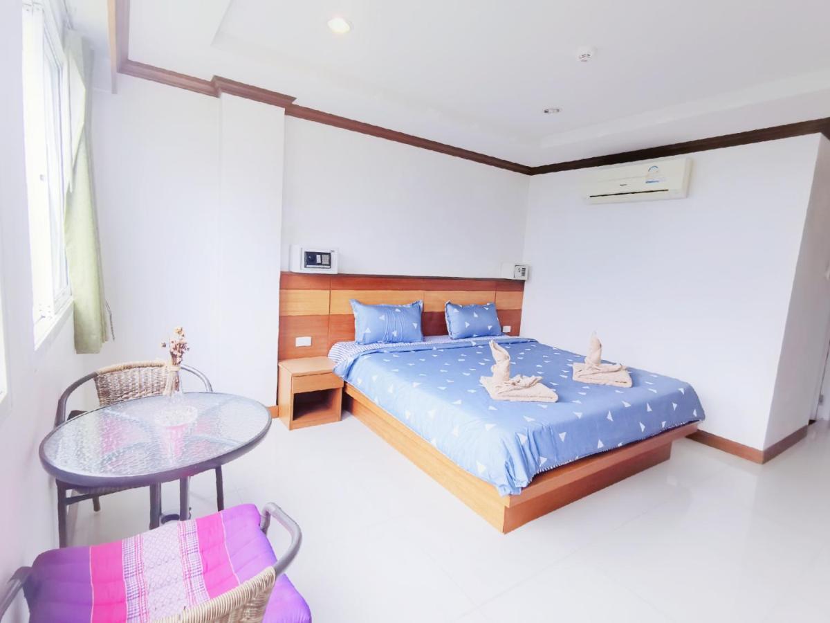 Lanting Hotel Patong Luaran gambar