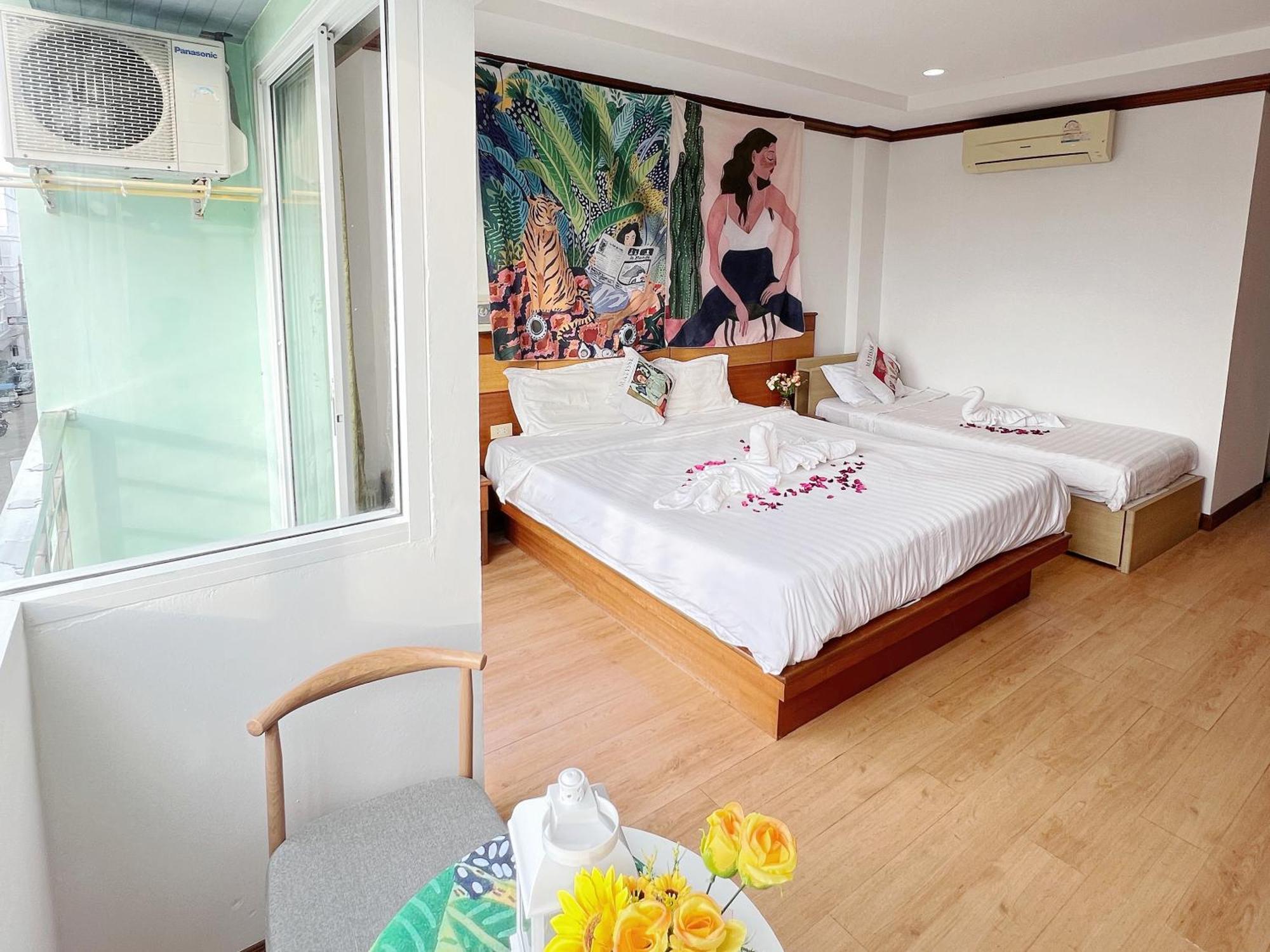Lanting Hotel Patong Luaran gambar