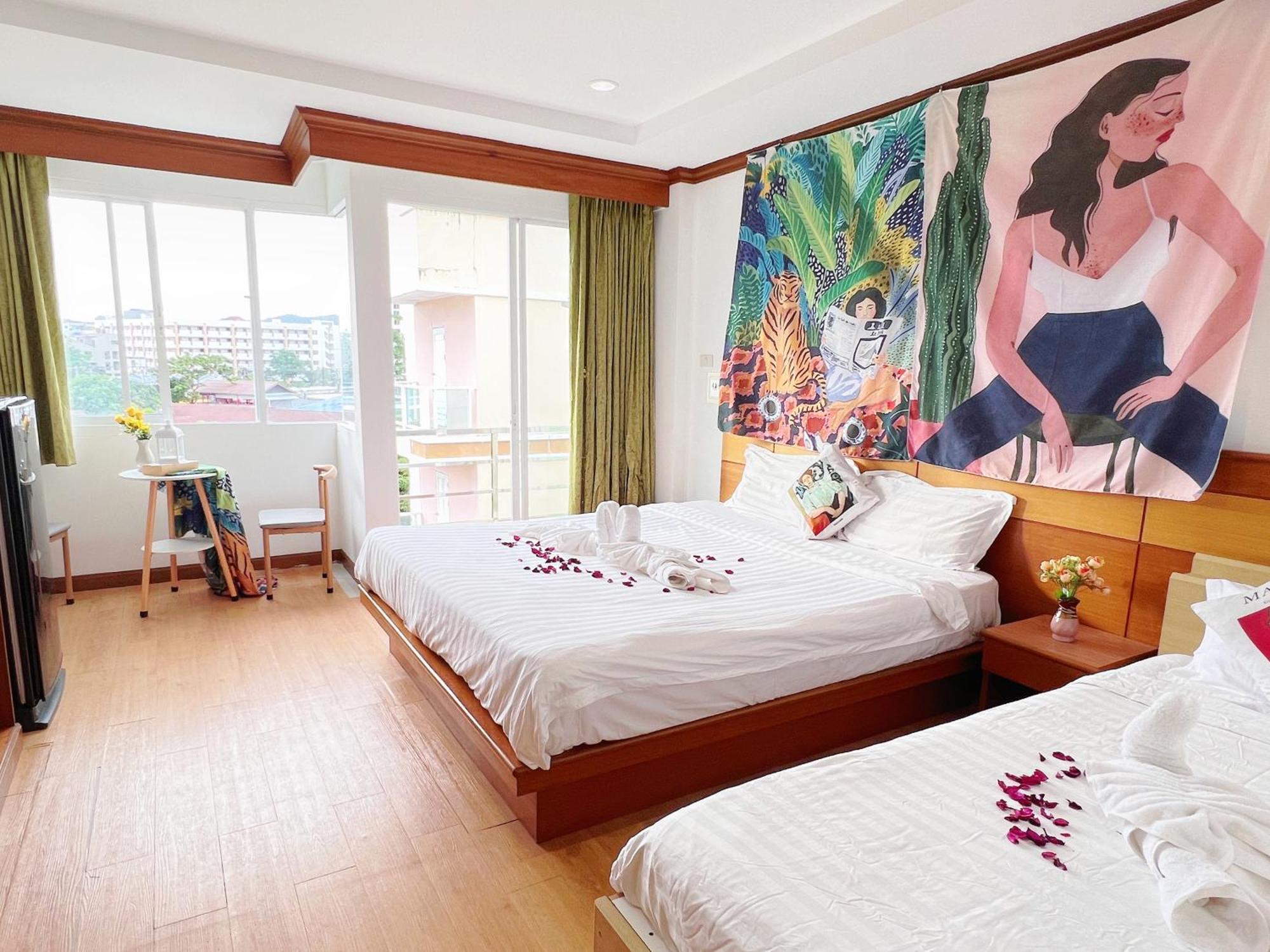 Lanting Hotel Patong Luaran gambar